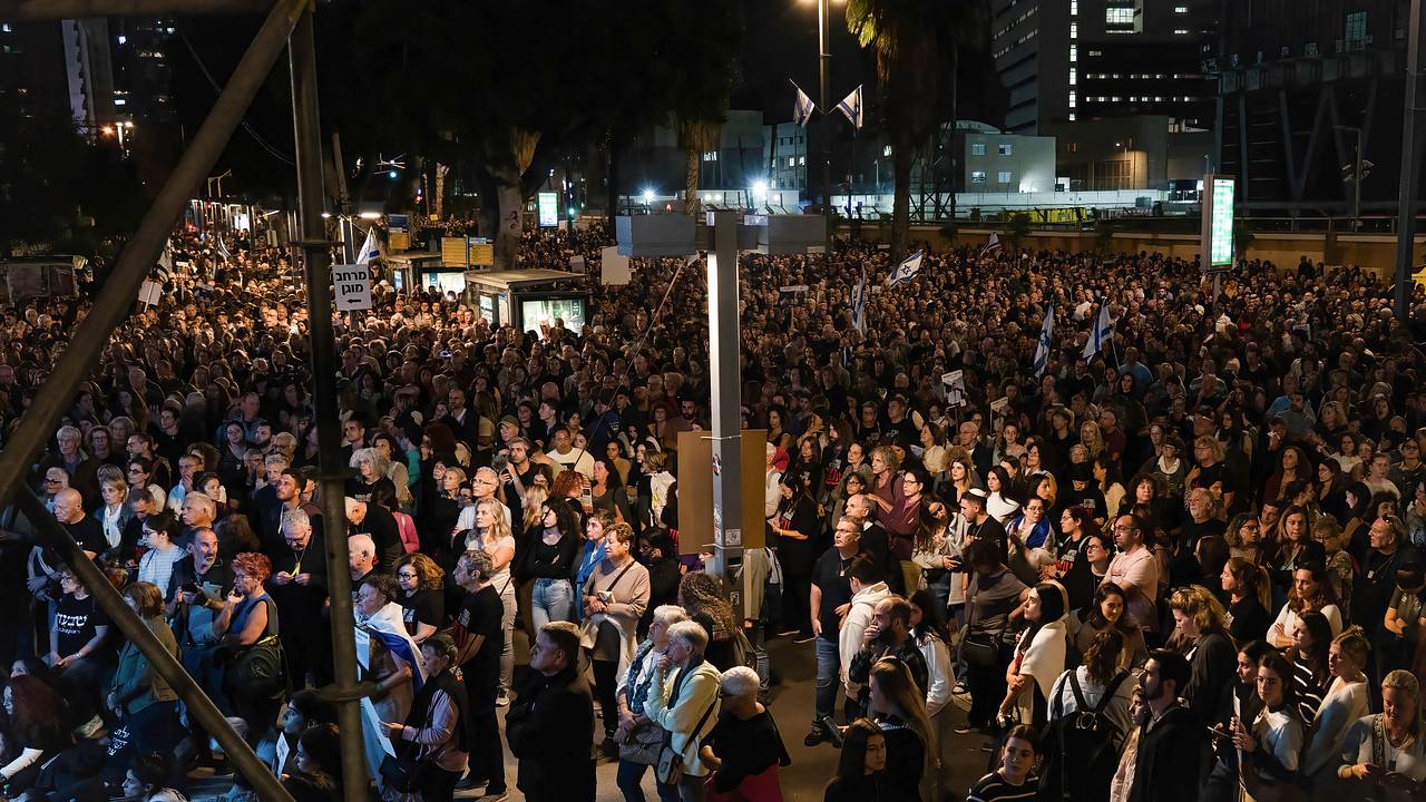 Освобожденные из плена ХАМАС россиянки выступили на митинге в Тель-Авиве