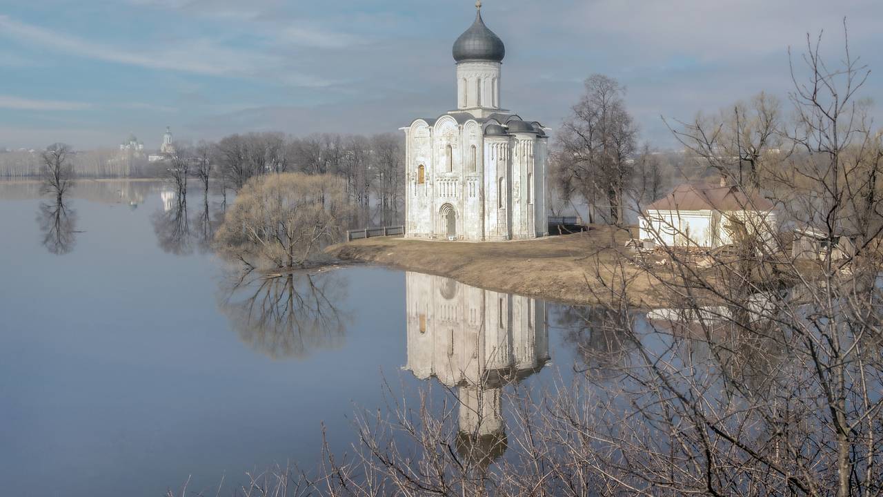 Названы самые узнаваемые памятники в России