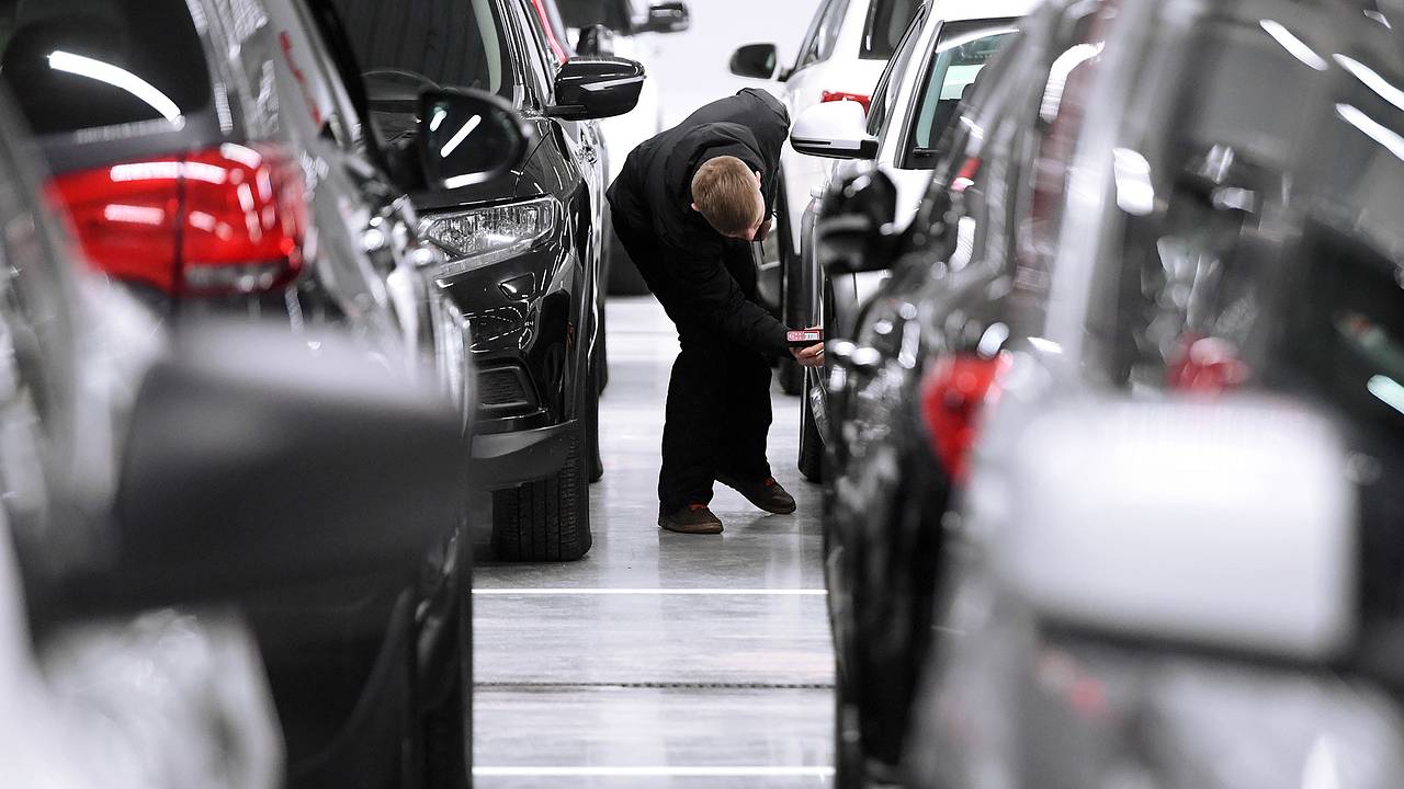 Раскрыты предпочтения россиян при покупке автомобилей зимой