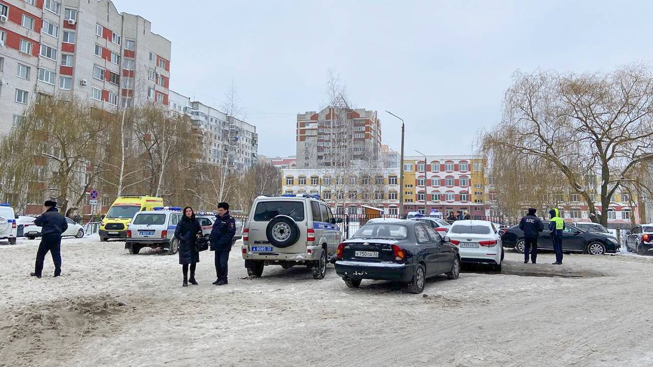 Пострадавших при стрельбе в Брянске гимназистов эвакуируют в Москву