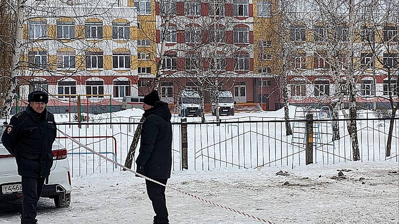 Пострадавших в брянской гимназии детей доставят спецбортом в Москву