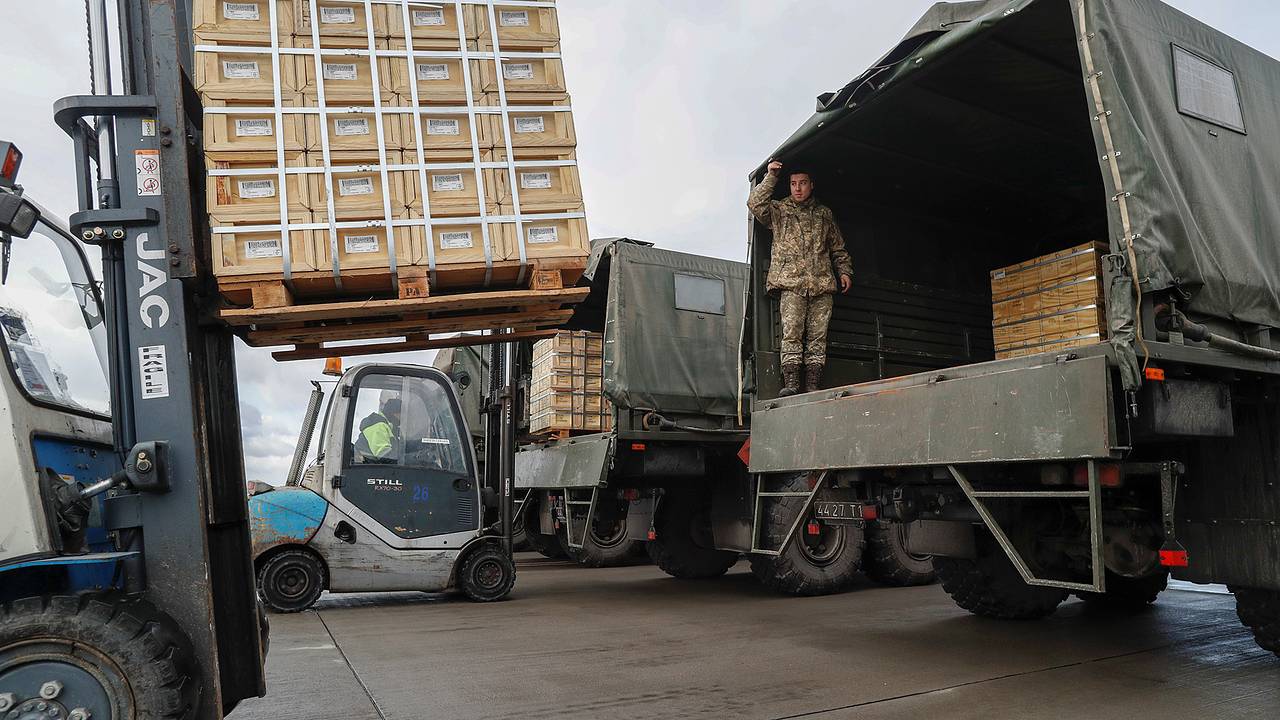 ФРГ передала Украине военную технику