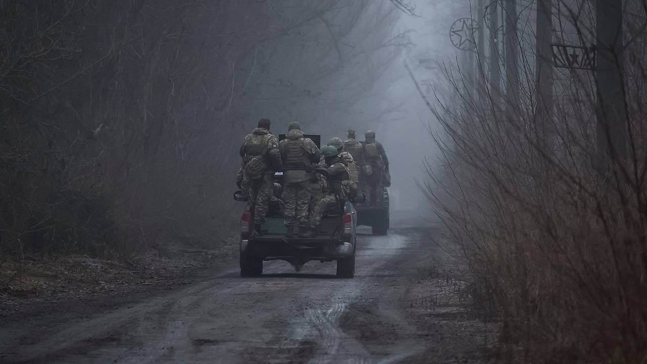 Депутаты в Болгарии обвинили друг друга в фашизме из-за помощи Киеву