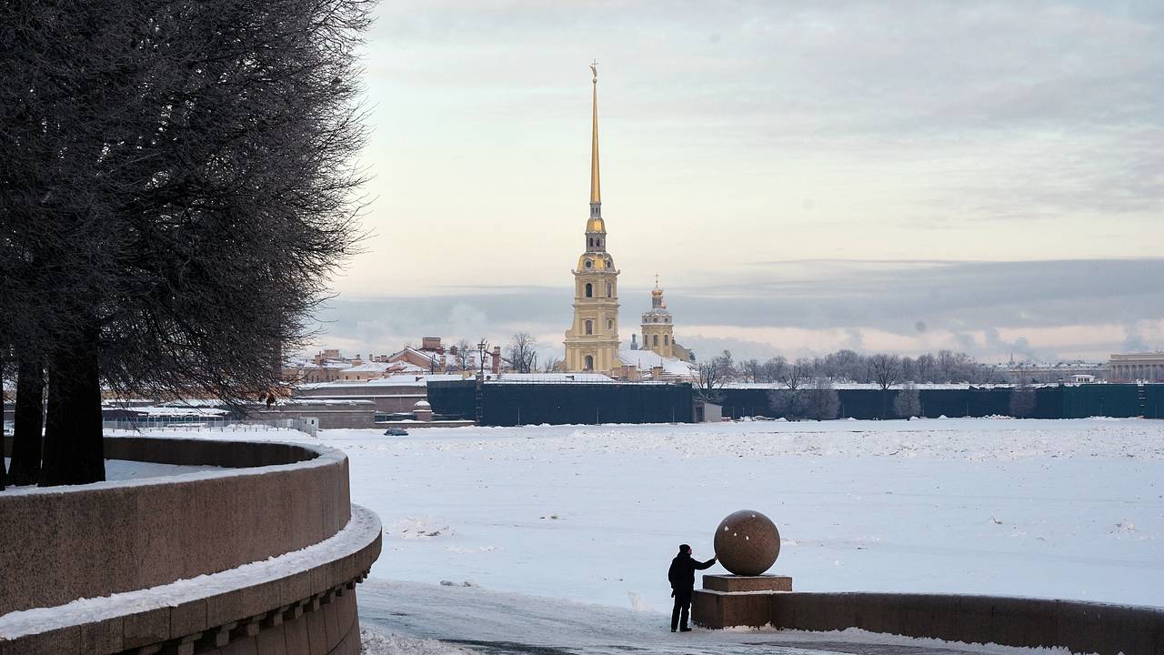 Иностранные туристы массово устремились в Россию