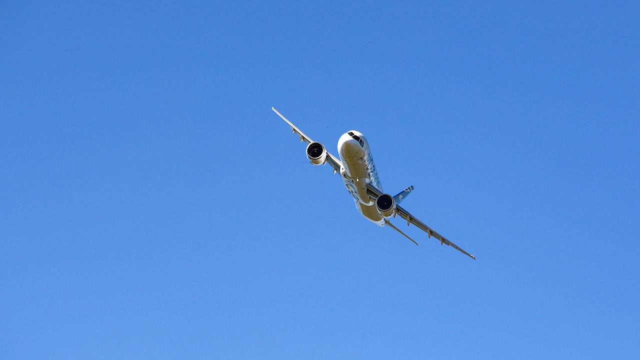 В России расширят производство электроники для МС-21 и SJ-100