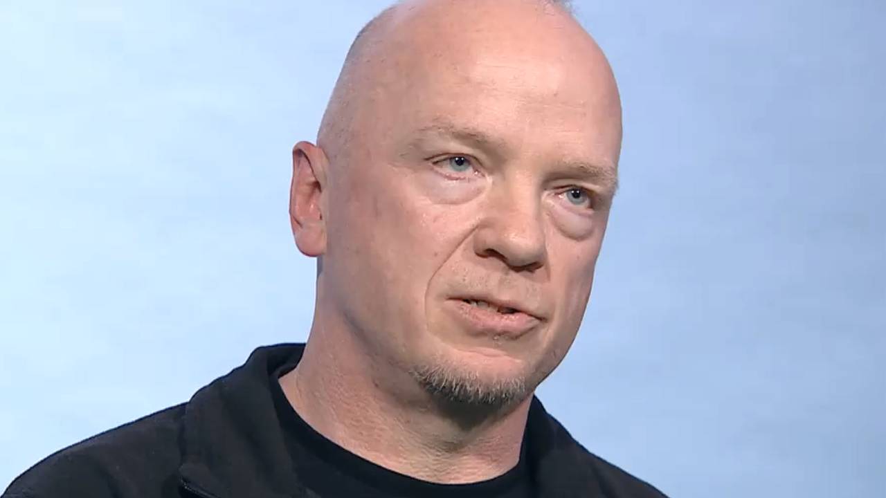 Отец 180 детей встретился с 60 своими отпрысками