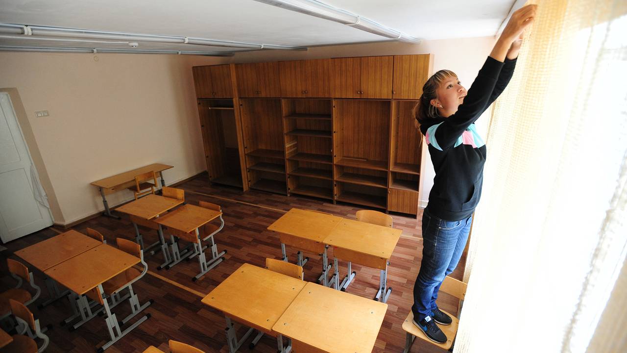 Юрист дала совет родителям в случае сборов денег в школах