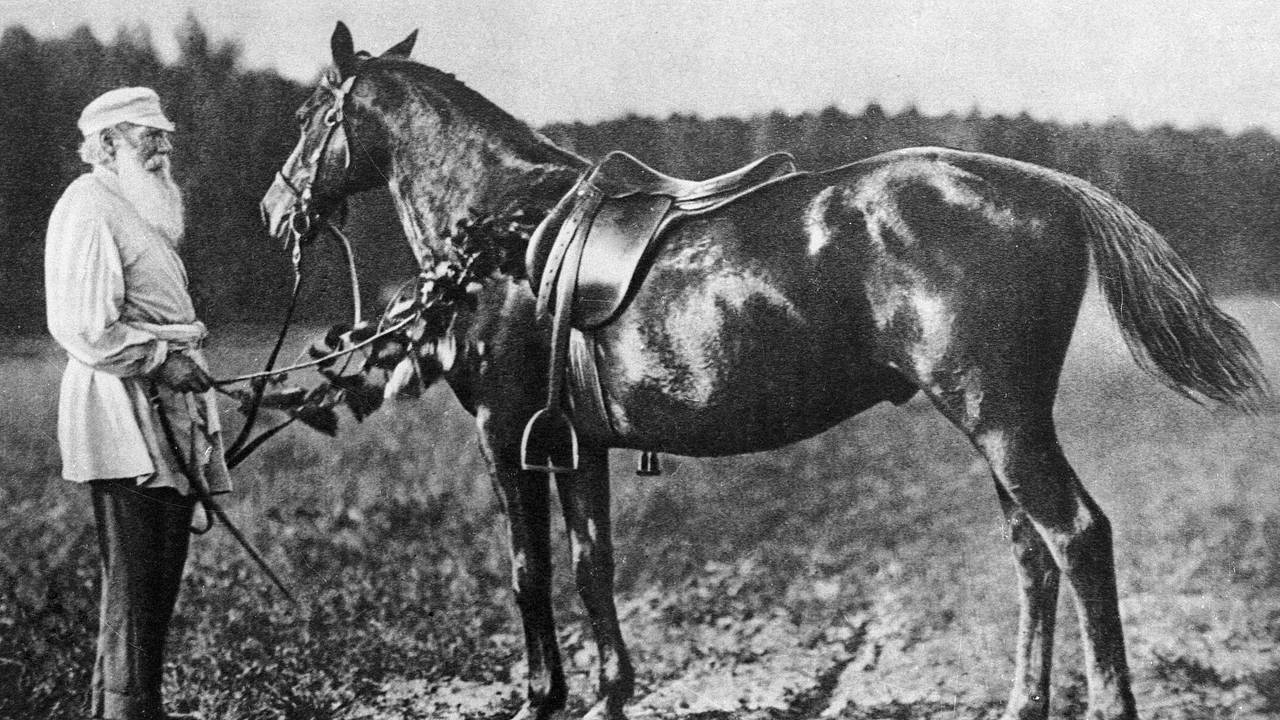 В Туле покажут гаджеты Льва Толстого