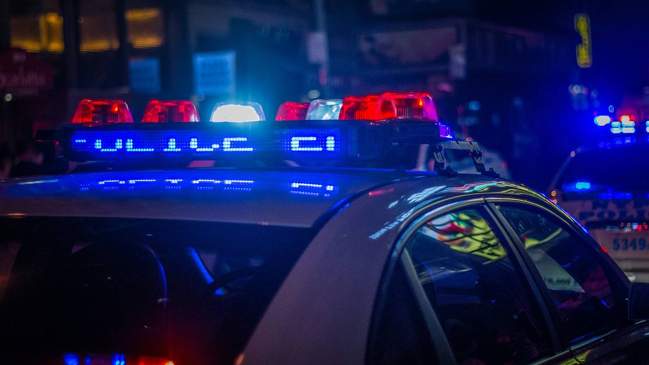 Помощница учителя попыталась заняться оральным сексом с 13-летним бойфрендом дочери