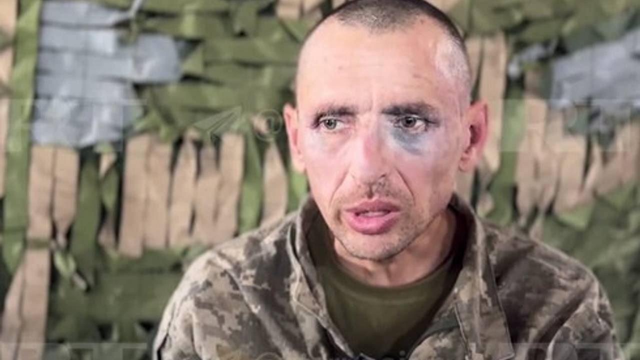 Украинский военный на допросе признался в расстреле троих российских пленных