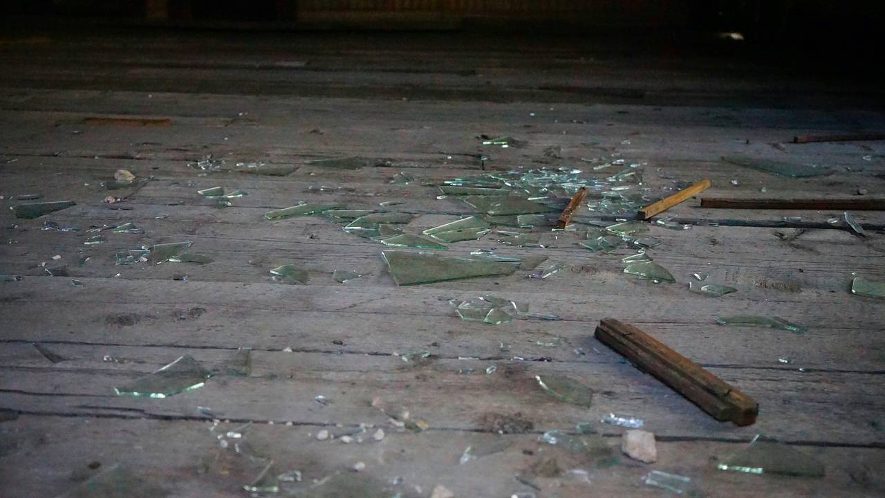 В российском регионе подростки разбили окна избирательного участка