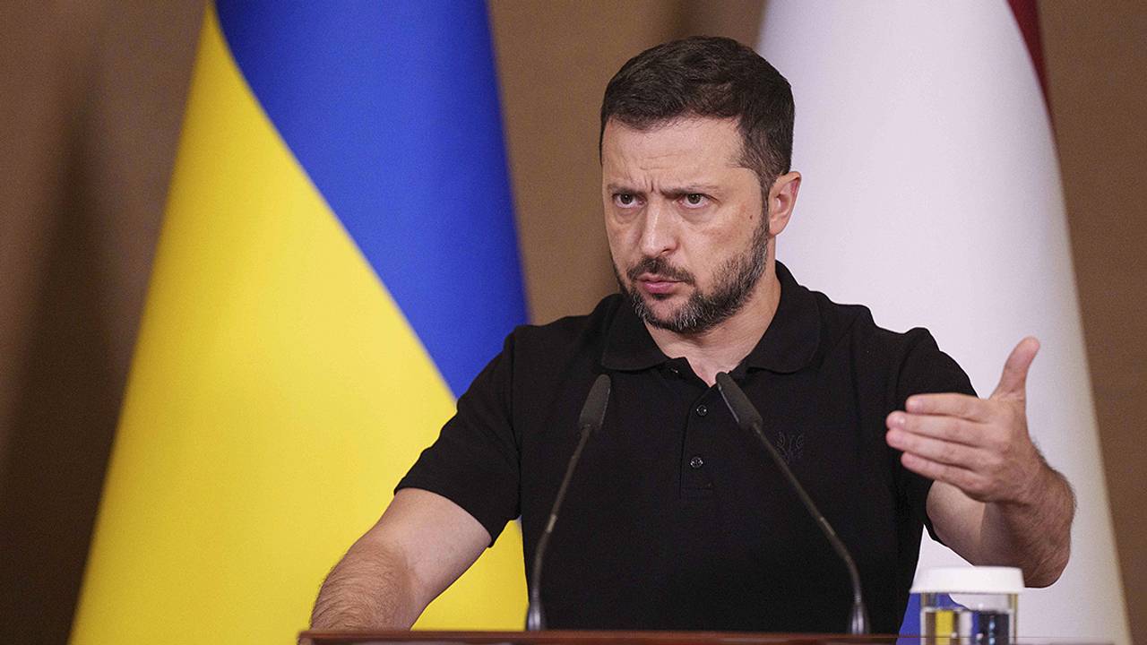 Экс-премьер России назвал Зеленского обреченным человеком