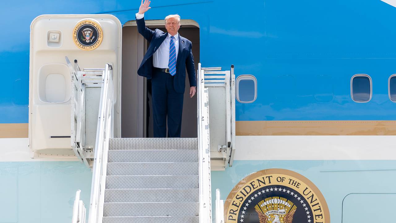 Союзники Трампа усомнились в его способности выиграть дебаты с Харрис