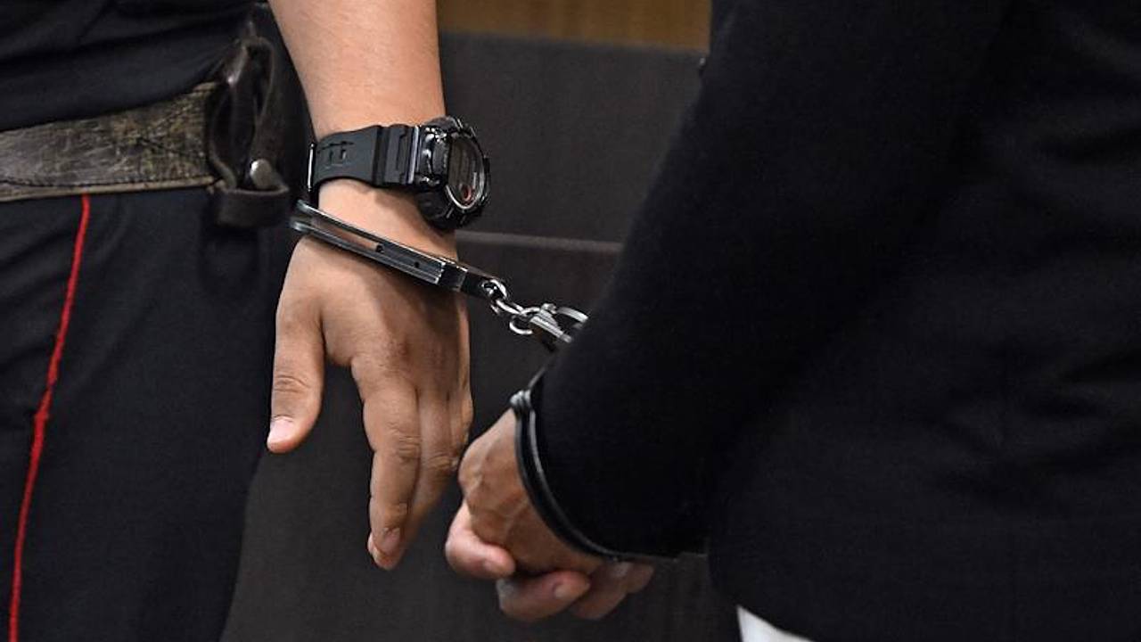 Задержанных после стрельбы у ресторана на Патриарших прудах в Москве арестовали