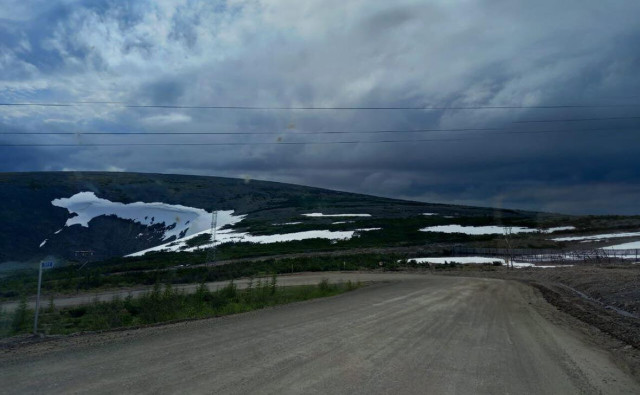 В Якутии съехал с трассы «Лена» и перевернулся автобус с 20 пассажирами