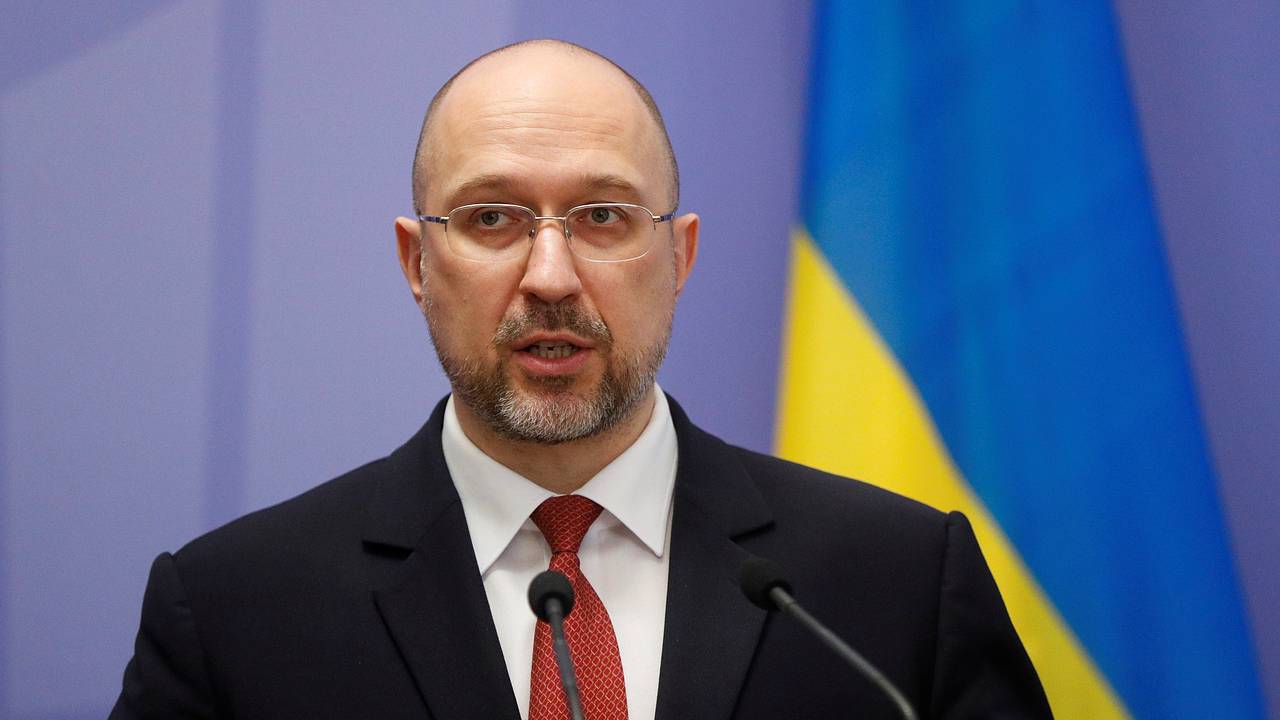 Премьер Украины прокомментировал информацию о передаче России иранских ракет