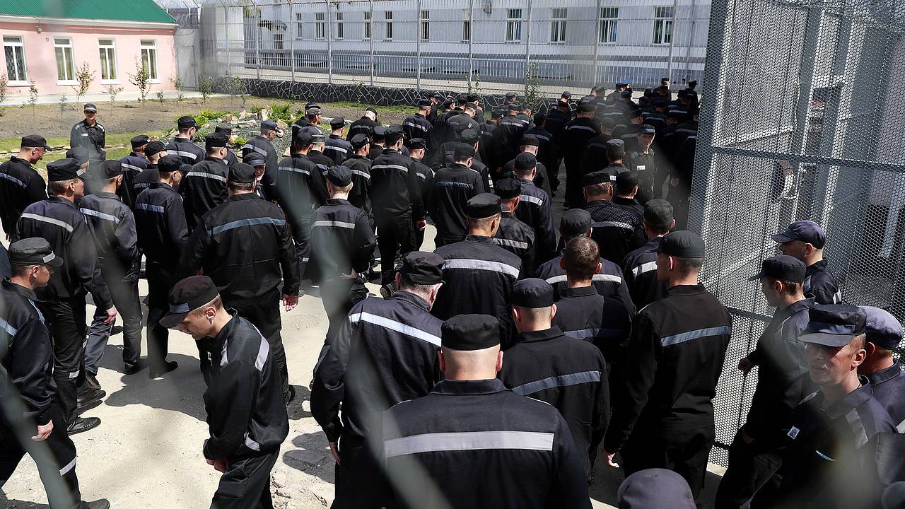 Бывший замглавы колонии заставил заключенных делать сувениры и получил срок