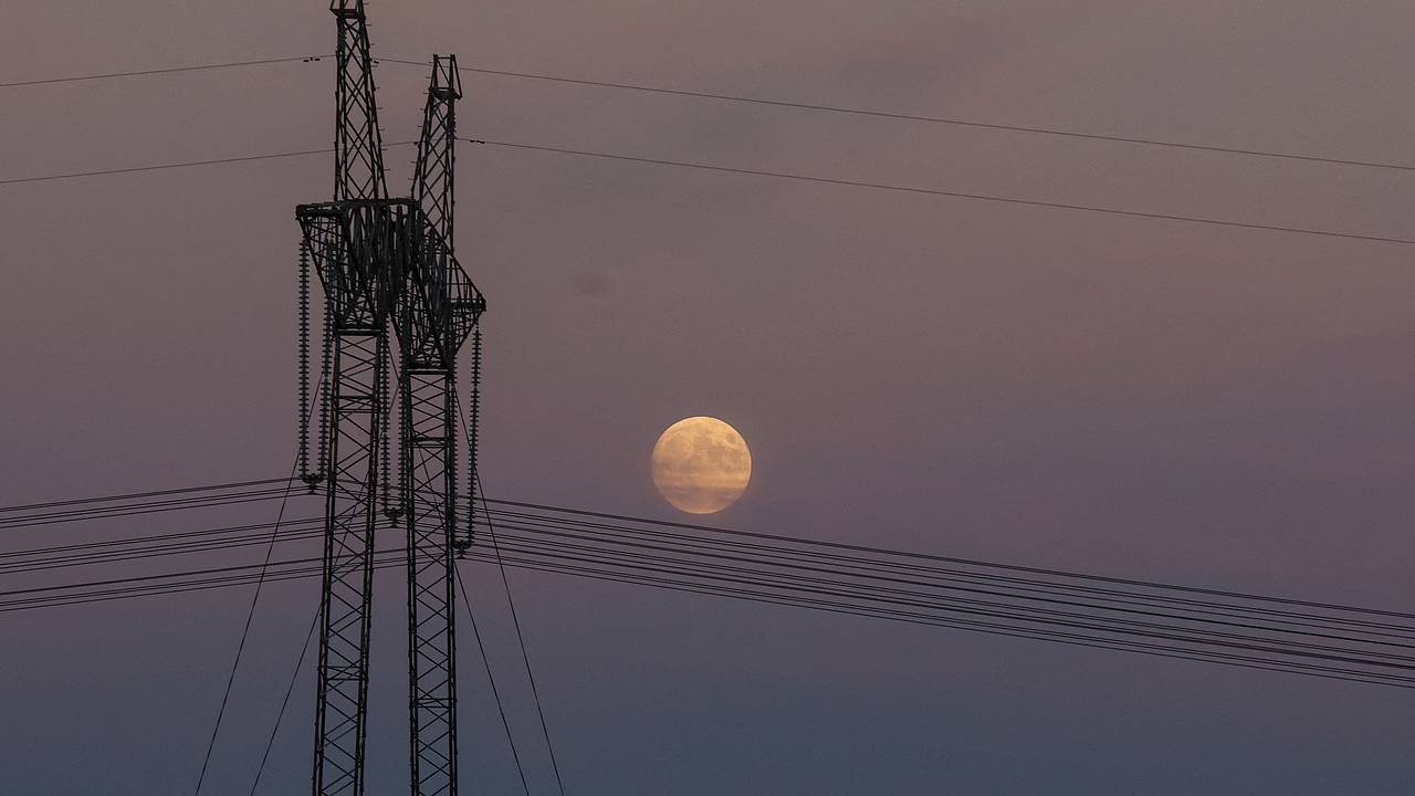 В одном из городов Сумской области заявили о критической ситуации со светом после взрывов