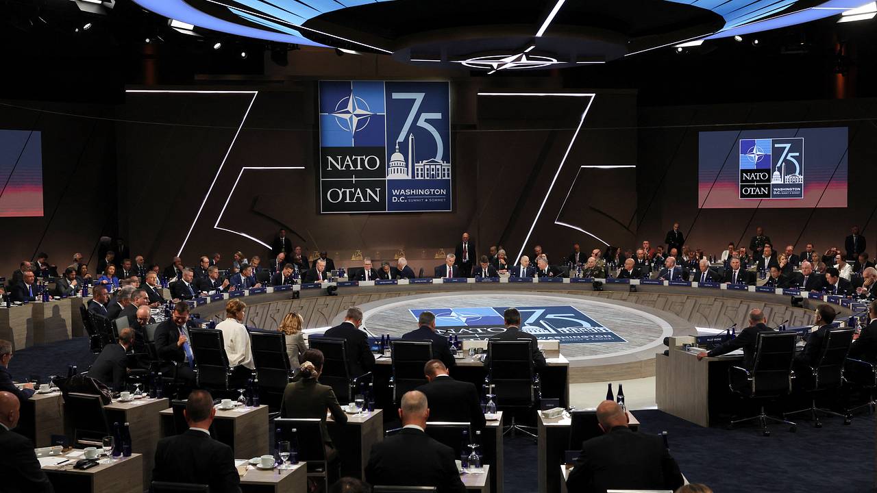 Совет ЕС продлил индивидуальные санкции против России