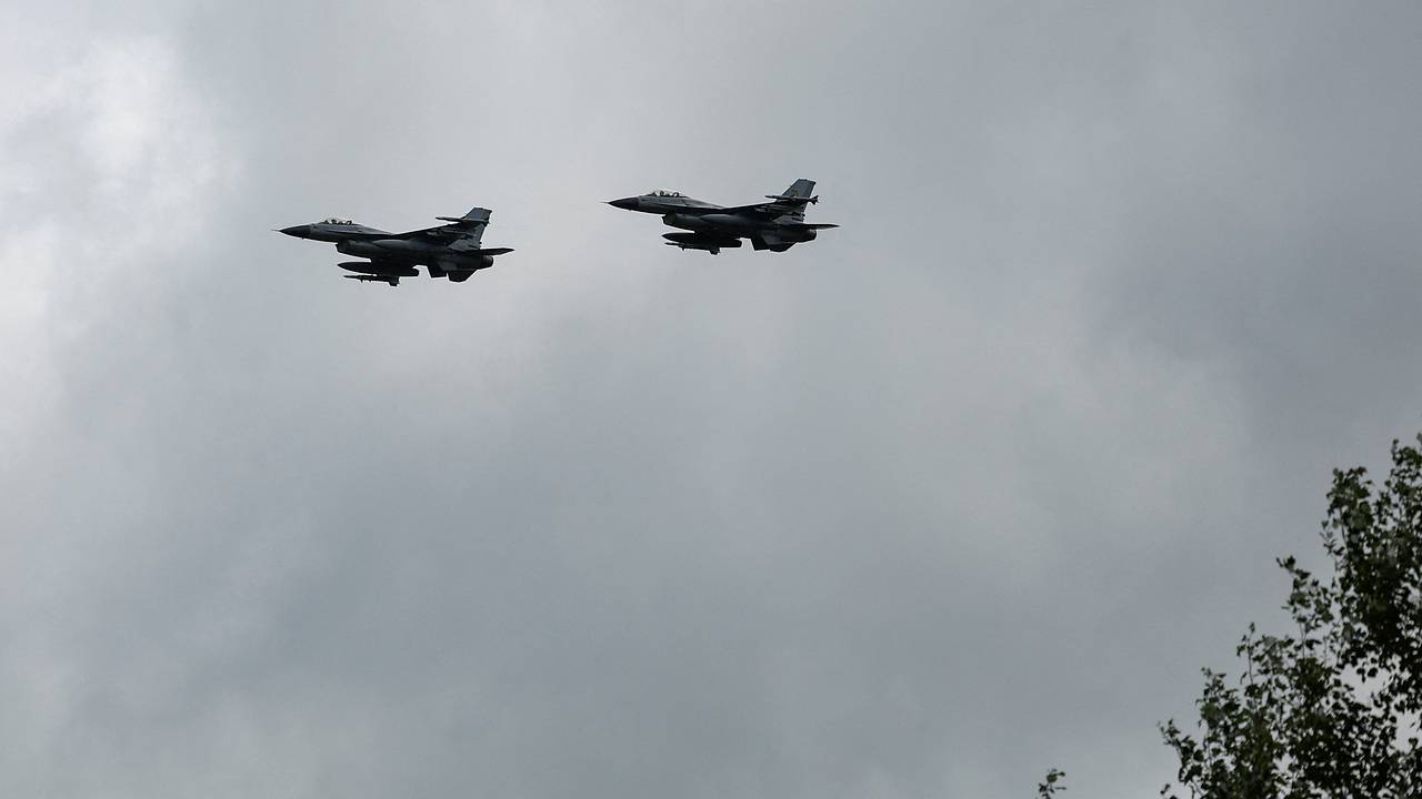 На Украине заявили о подготовке новой группы пилотов для F-16