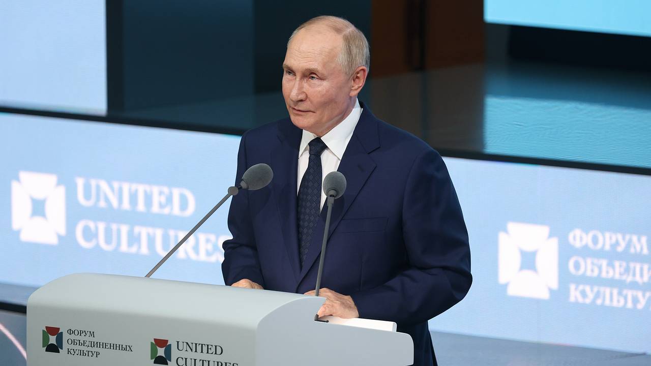 Путин заявил об изменившем суть конфликта на Украине участии Запада