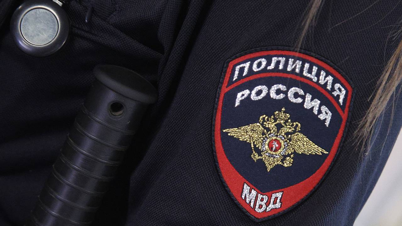 Полицейского-наркодилера задержали в Москве