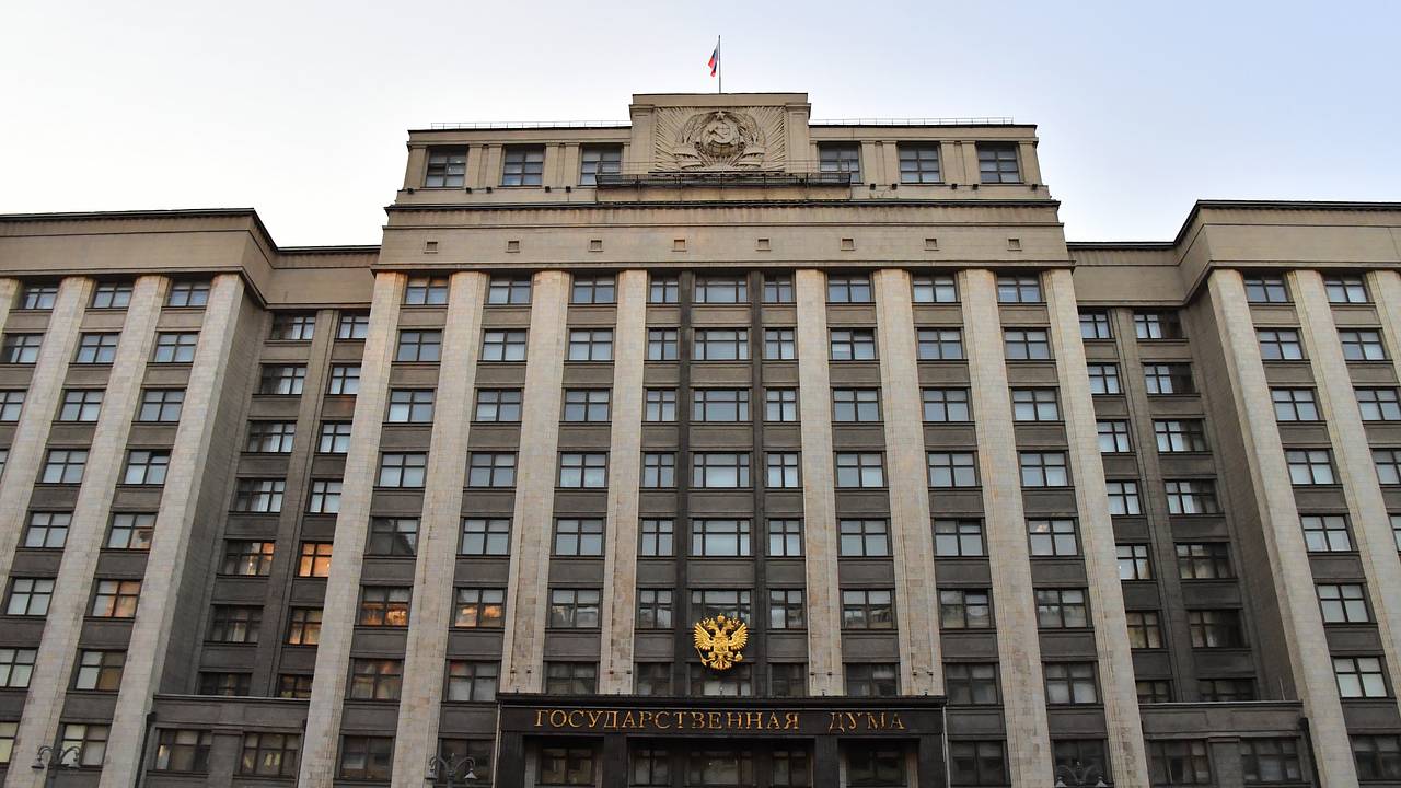 В России предложили завершить «эпопею благотворительности» с образованием для иностранцев