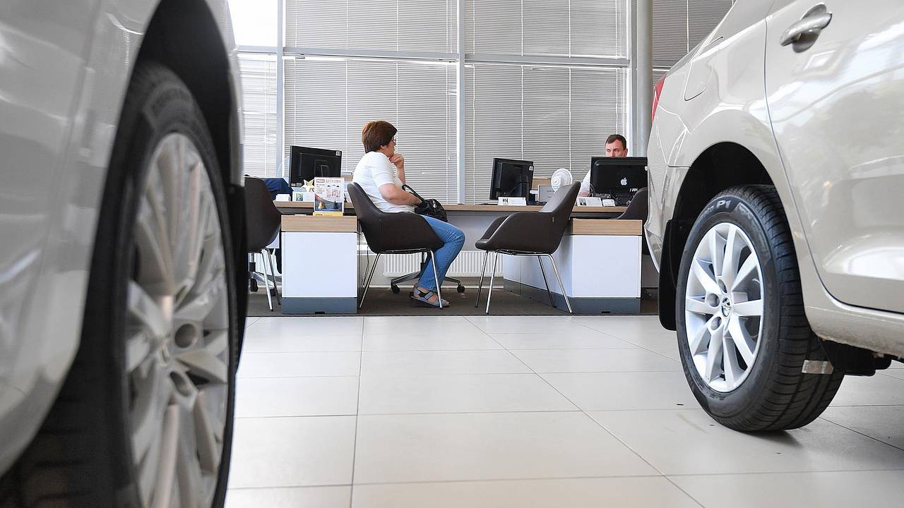 Подешевел один вид легковых автомобилей