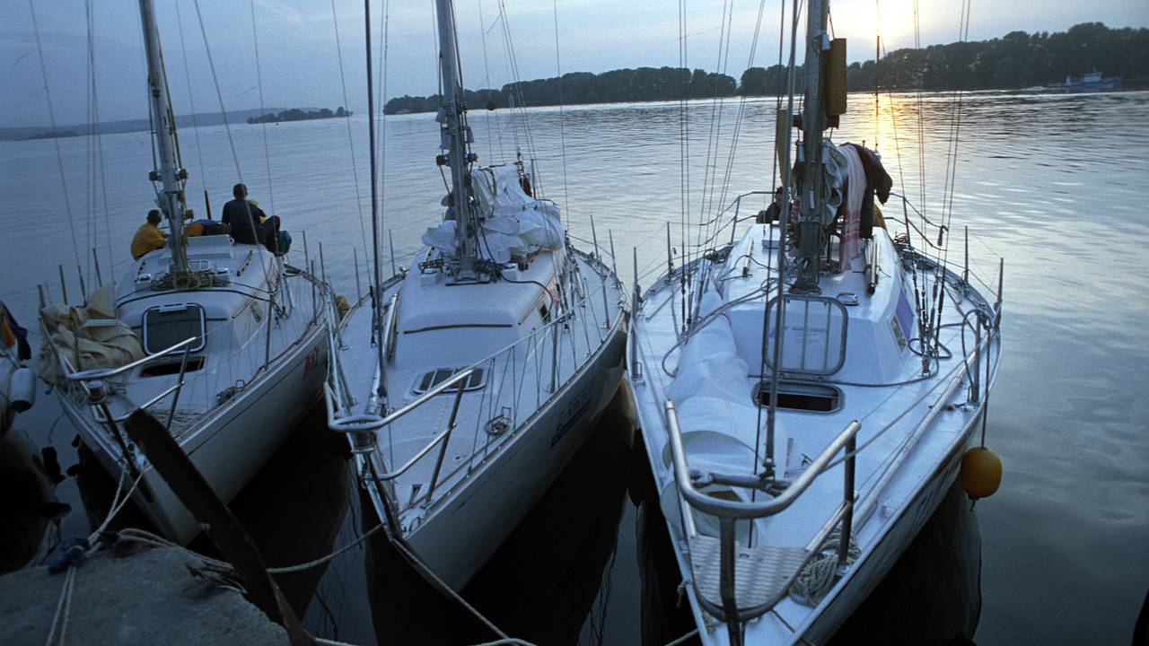 Россияне стали массово скупать яхты