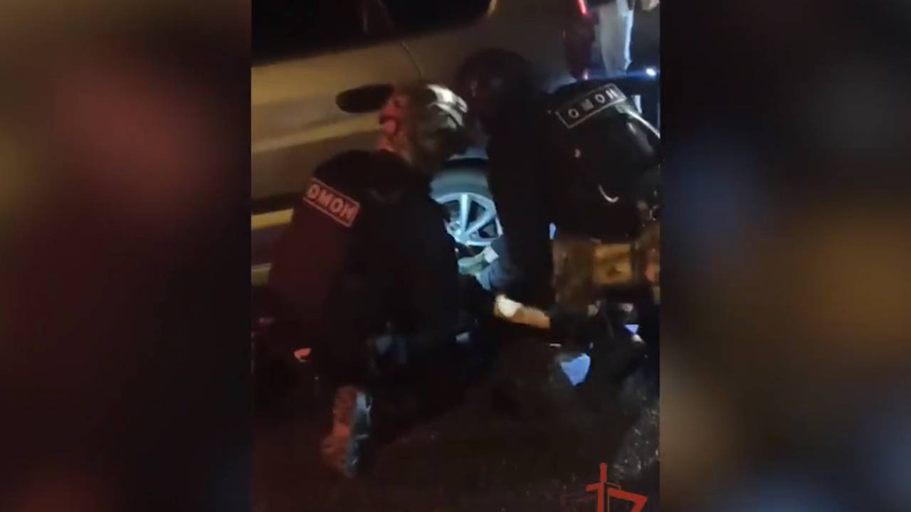 Задержание поджигателей релейных шкафов в Подмосковье попало на видео