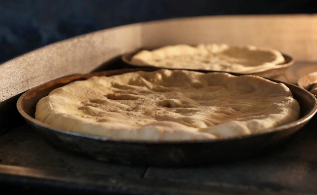 Осетины попросили петербургскую фирму снять с продажи пироги со свининой