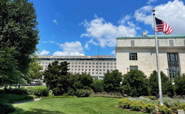 Госдеп заявил, что СМИ под санкциями могут заниматься журналистикой