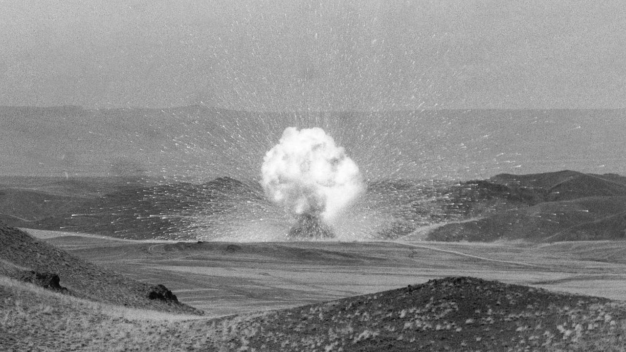 В России объяснили смысл советских учений с пехотой в эпицентре реального ядерного взрыва