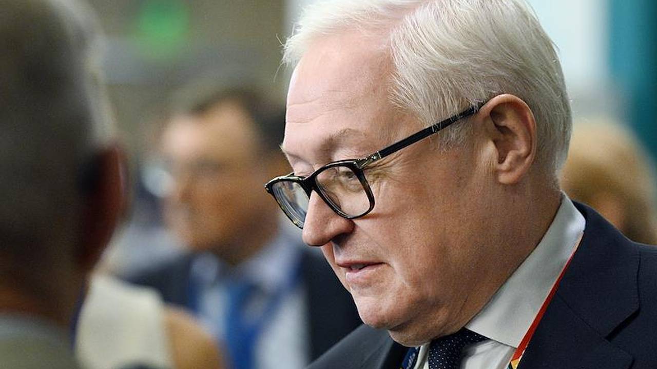 Рябков заявил о нежелании рубить с плеча в вопросе поставок урана в США