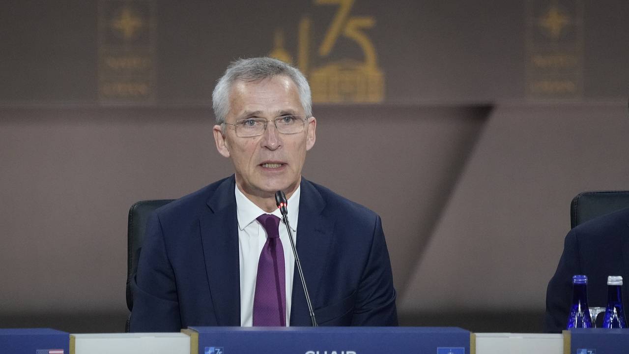 Генсек НАТО назвал необходимым восстановление диалога с Россией