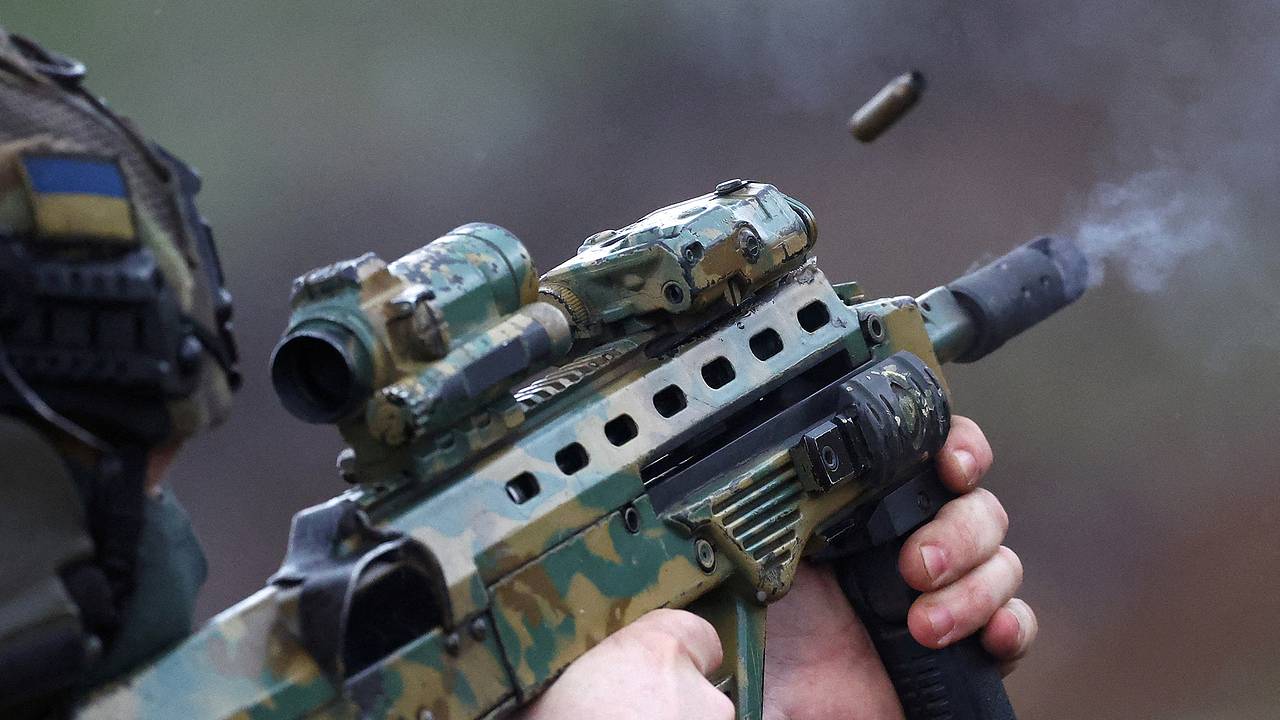 На Украине заявили о похищении 270 тысяч единиц оружия