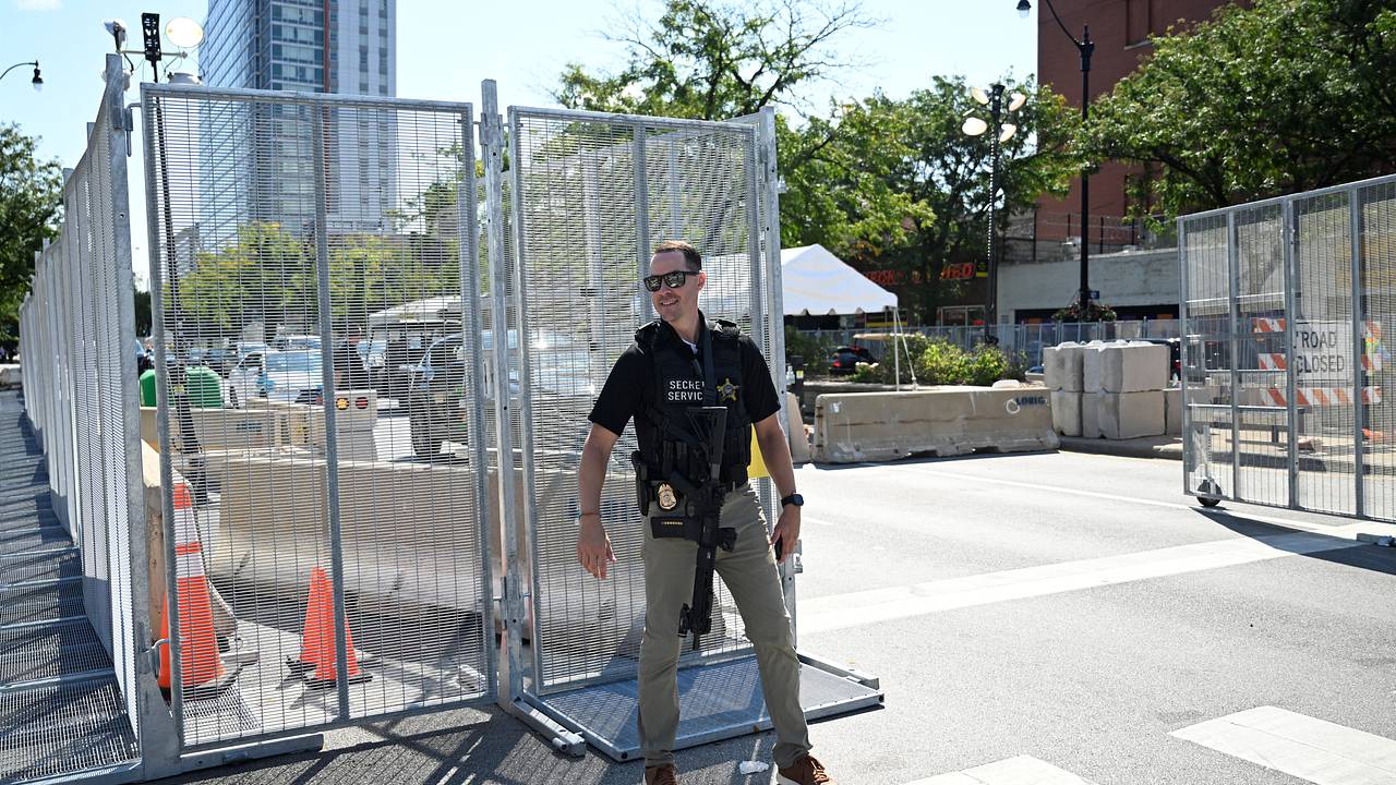 Рядом с Трампом вновь прозвучали выстрелы. Агенты Секретной службы предотвратили второе покушение на экс-президента США