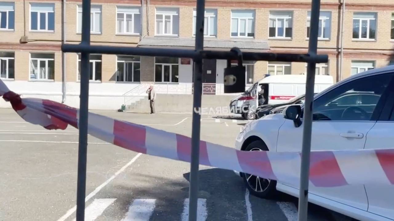 Стало известно о возможной связи напавшего на челябинскую школу подростка с террористами