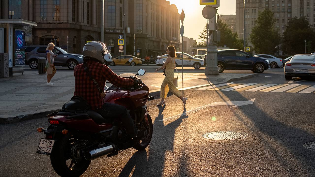 Сроки окончания летней жары в Москве вновь перенесли