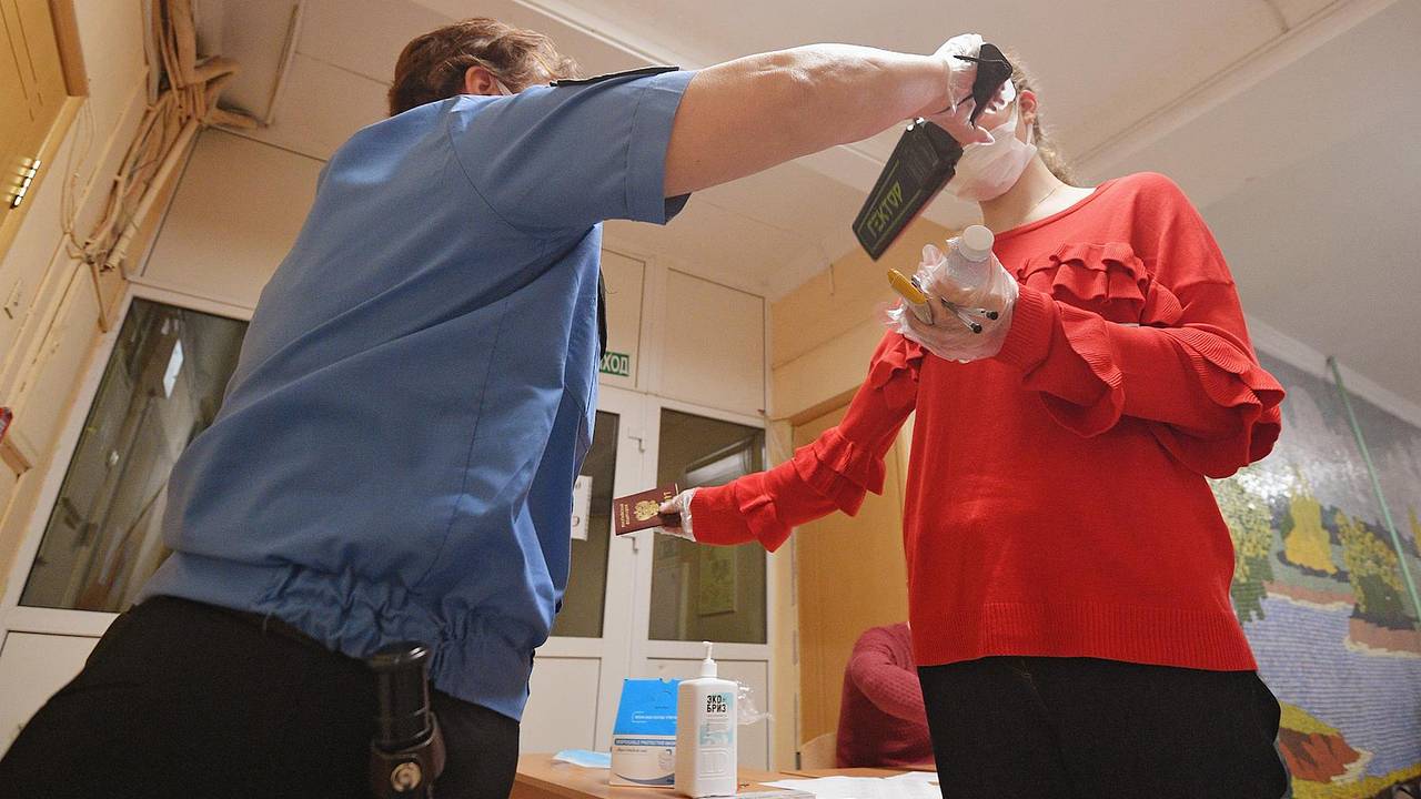 В школах Челябинска усилили меры безопасности после нападения