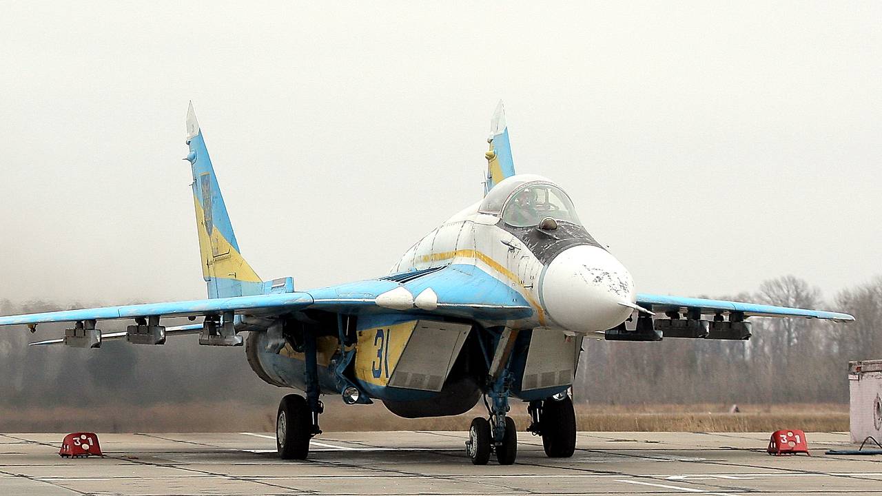 Российские войска сбили украинский истребитель