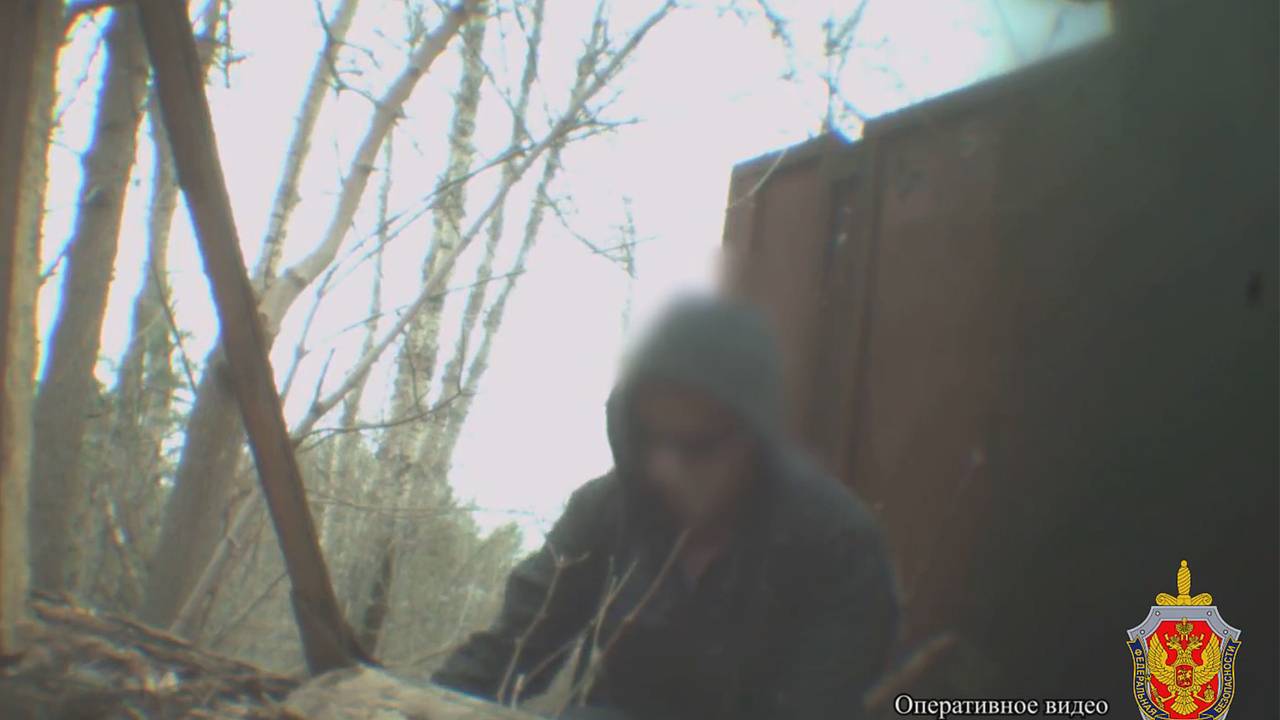 Задержание ФСБ и признание сторонника украинской организации попало на видео