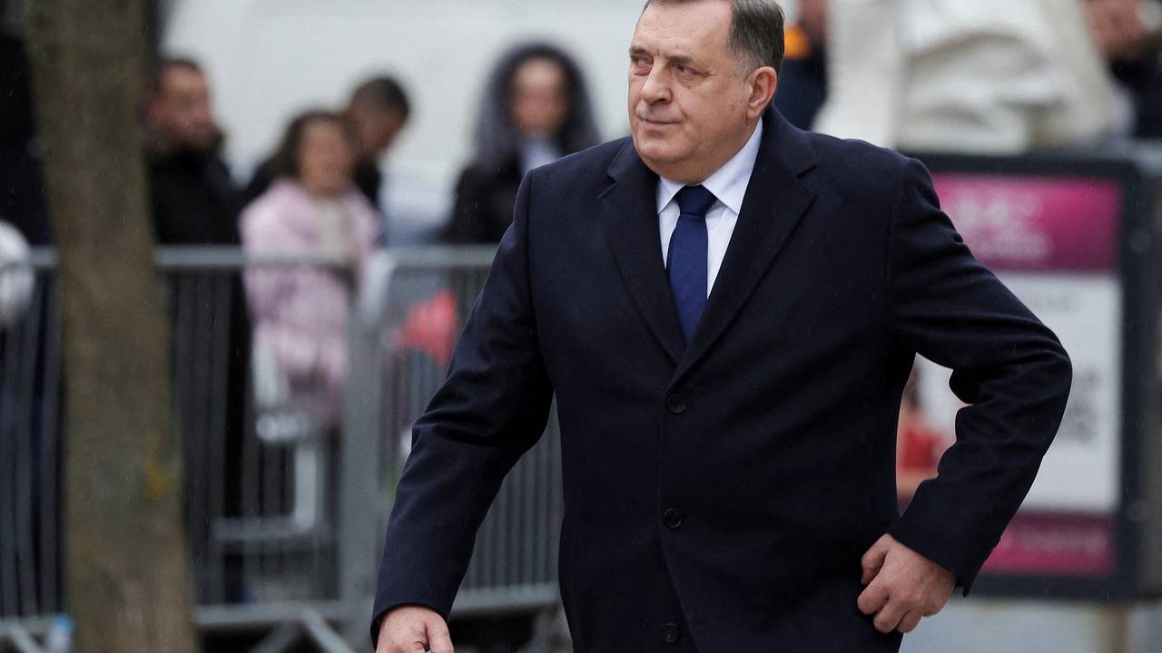 Додик попросил Трампа беречь себя