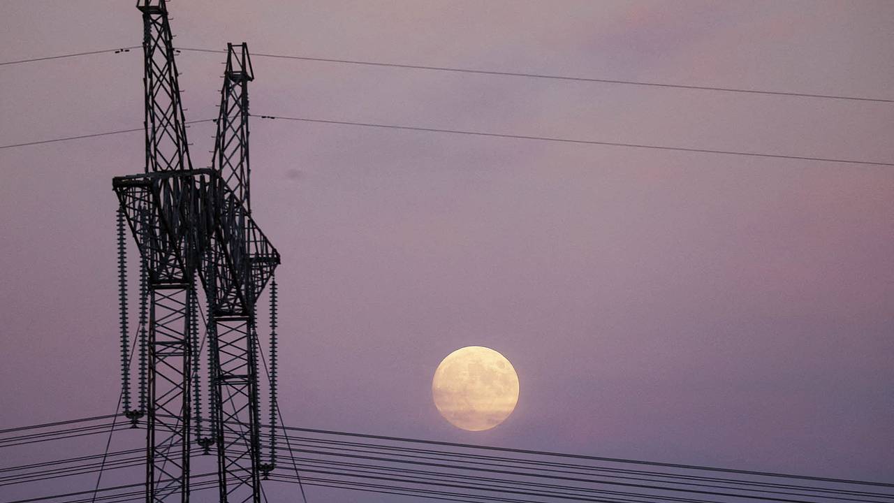 На Украине заявили о тяжелой ситуации из-за фрагментации энергосистемы