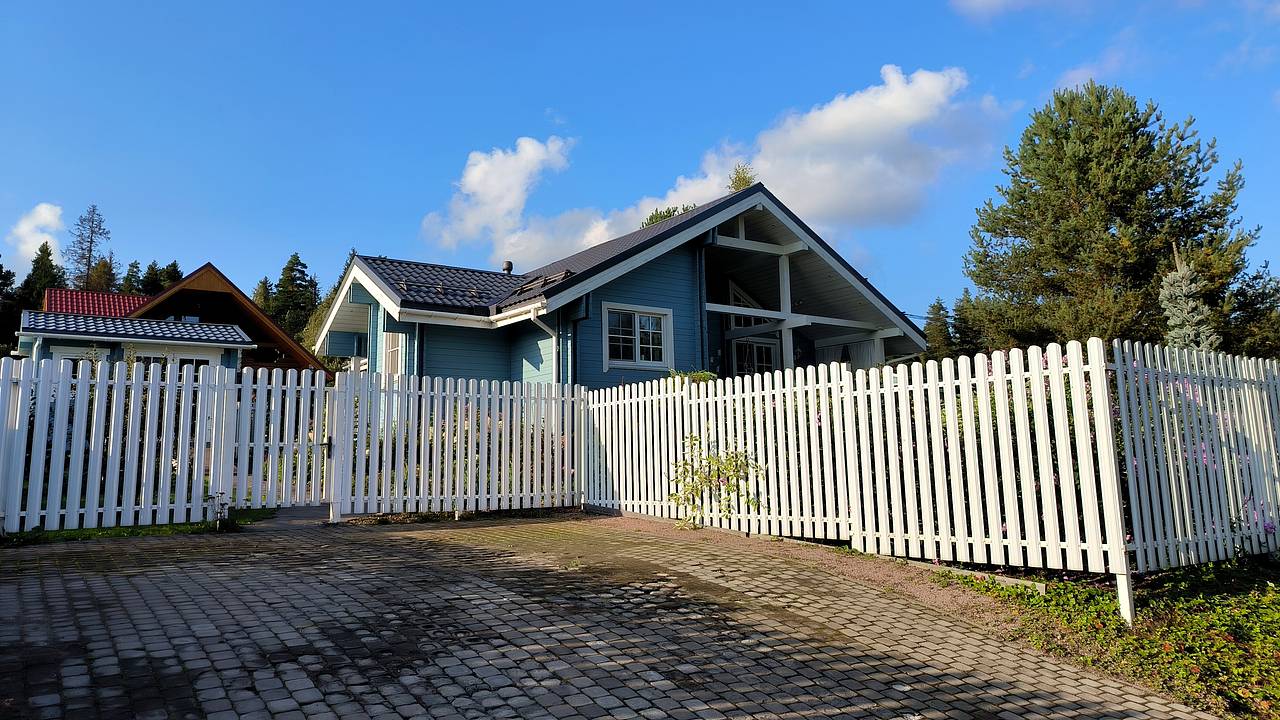 Россиянам назвали правила подготовки дачи к холодам