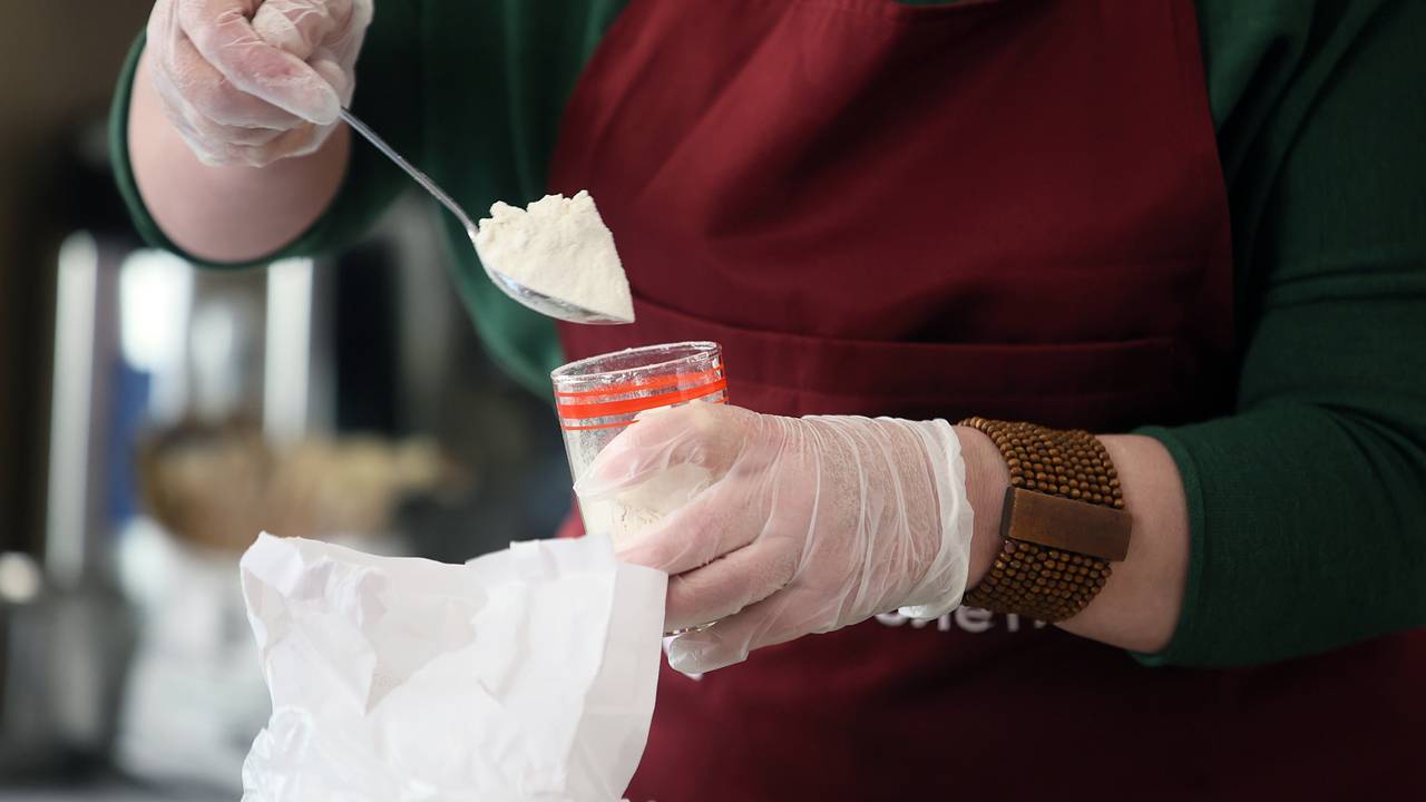 Россиян предупредили об опасном для здоровья свойстве муки