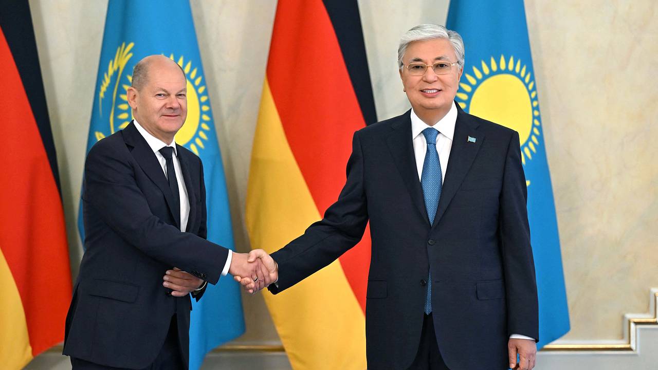 В ФРГ сообщили об отмене пресс-конференции Токаева и Шольца по инициативе Астаны