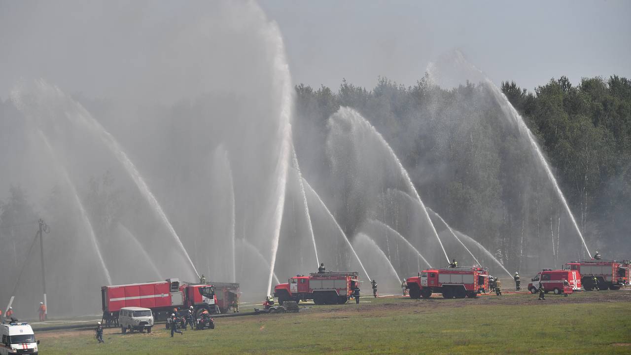 В МИД назвали возможной причиной пожаров в ЛНР поджог