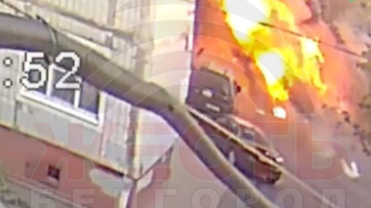 В Белгороде разрыв на куски «Газели» после прямого попадания снаряда ВСУ попал на видео