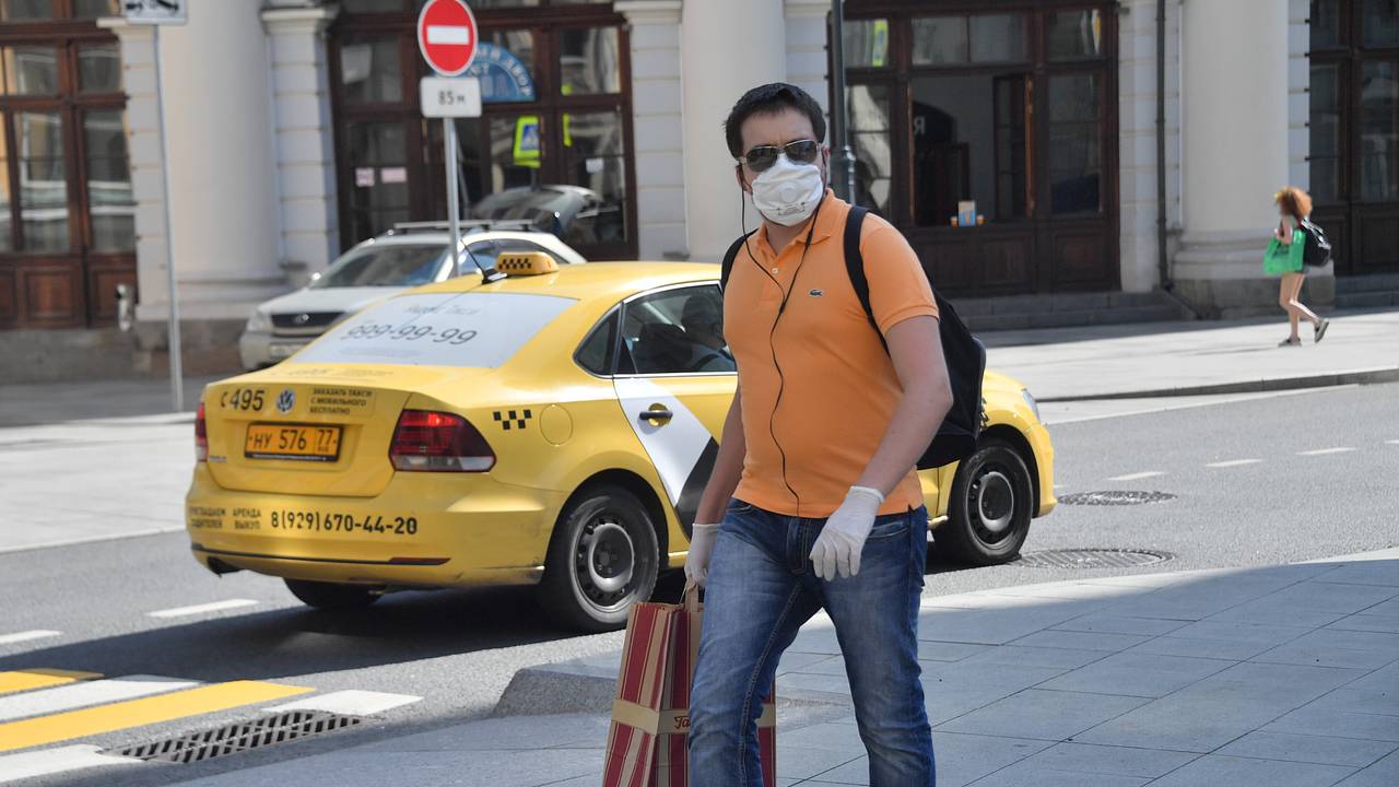 В Кремле ответили на вопрос о масочном режиме на фоне роста заболеваемости ОРВИ